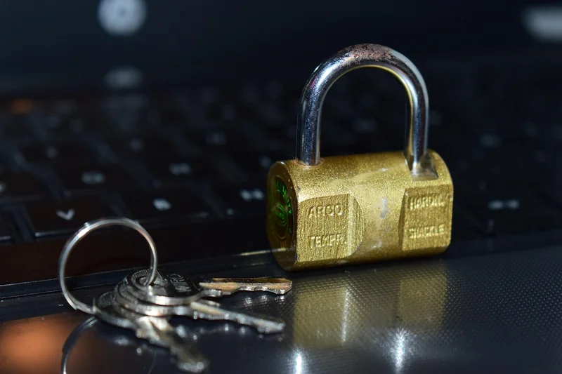 Les limites d'un compte privé : ce que tu perds