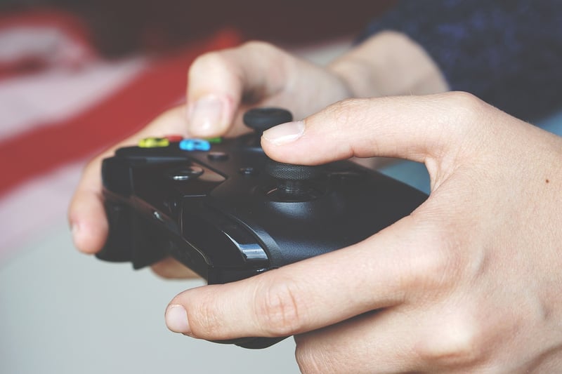 Les meilleurs cheat codes Sims 4 PC à utiliser en 2026
