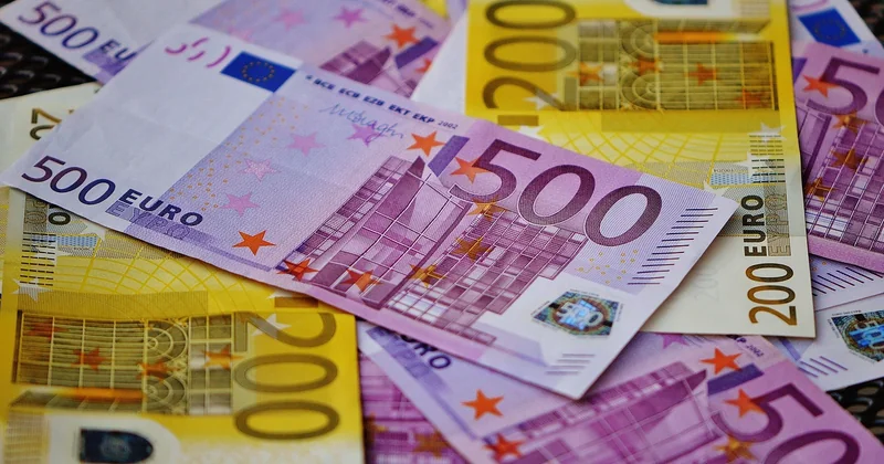 La commande money : régler un montant exact au simflouz près
